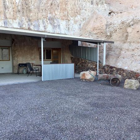 Dug Out B&B Coober Pedy Buitenkant foto