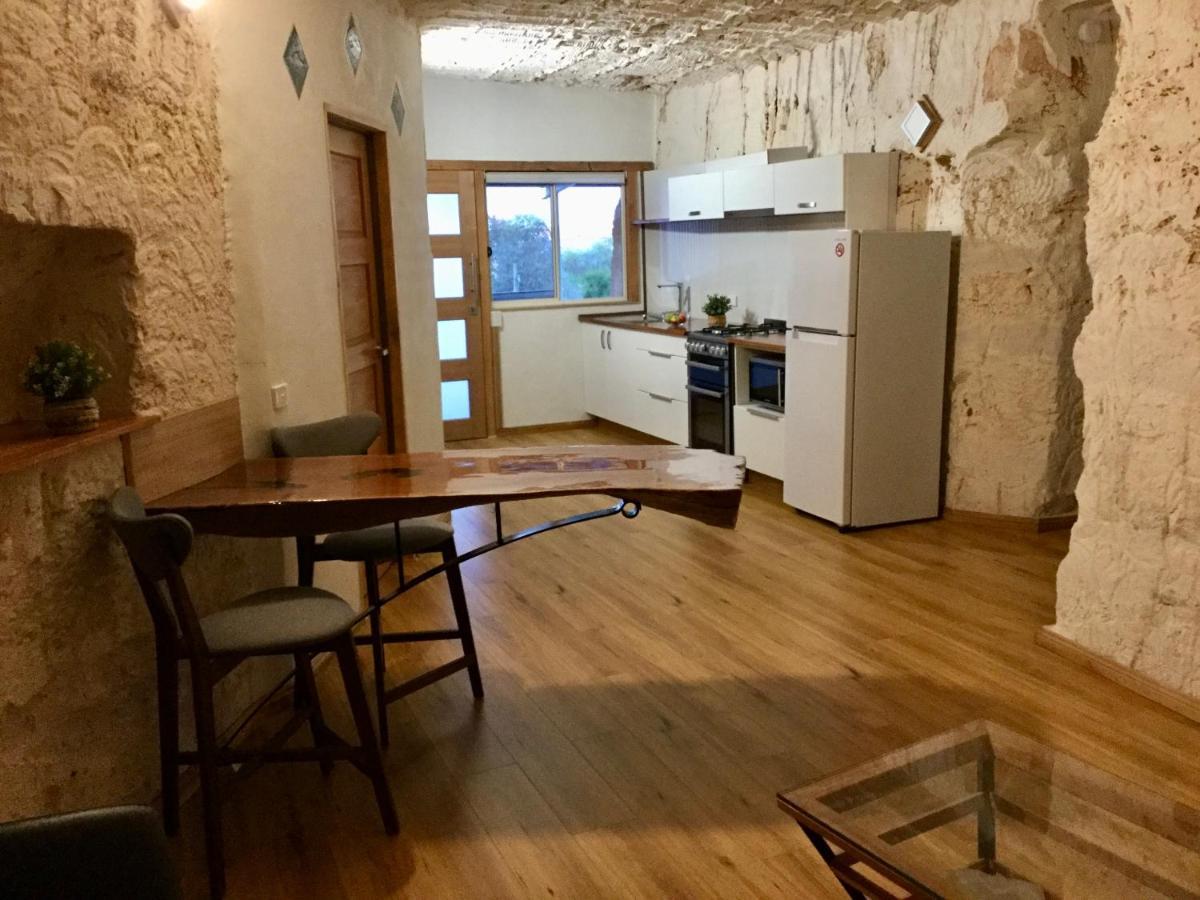 Dug Out B&B Coober Pedy Buitenkant foto