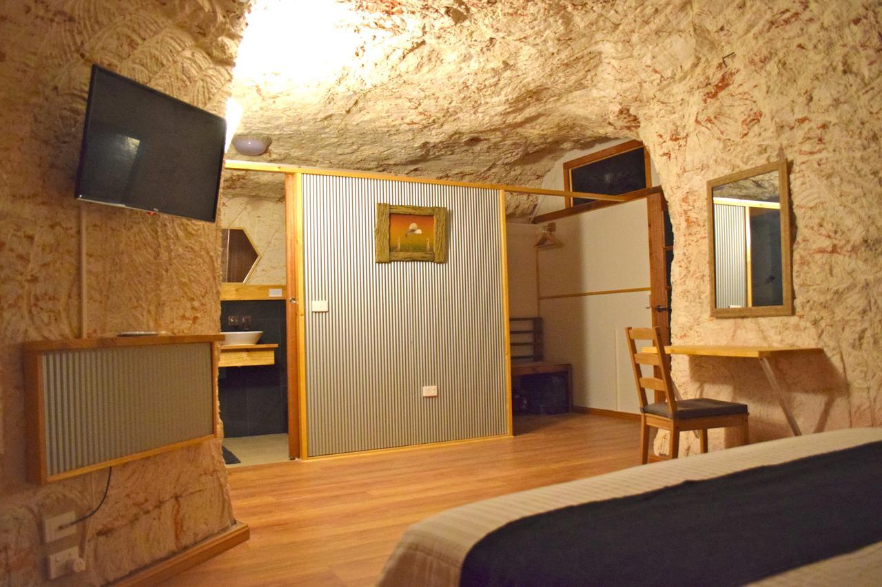 Dug Out B&B Coober Pedy Buitenkant foto
