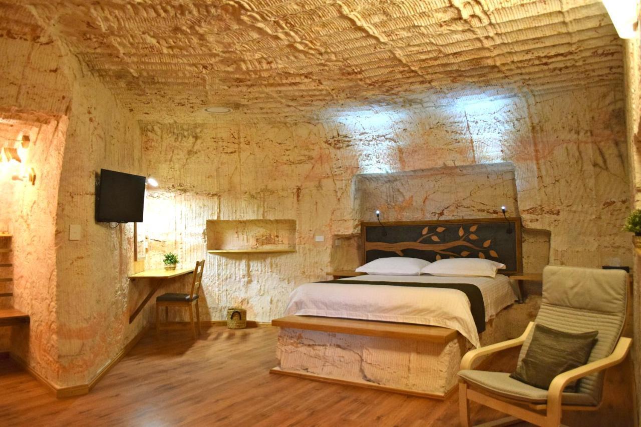 Dug Out B&B Coober Pedy Buitenkant foto