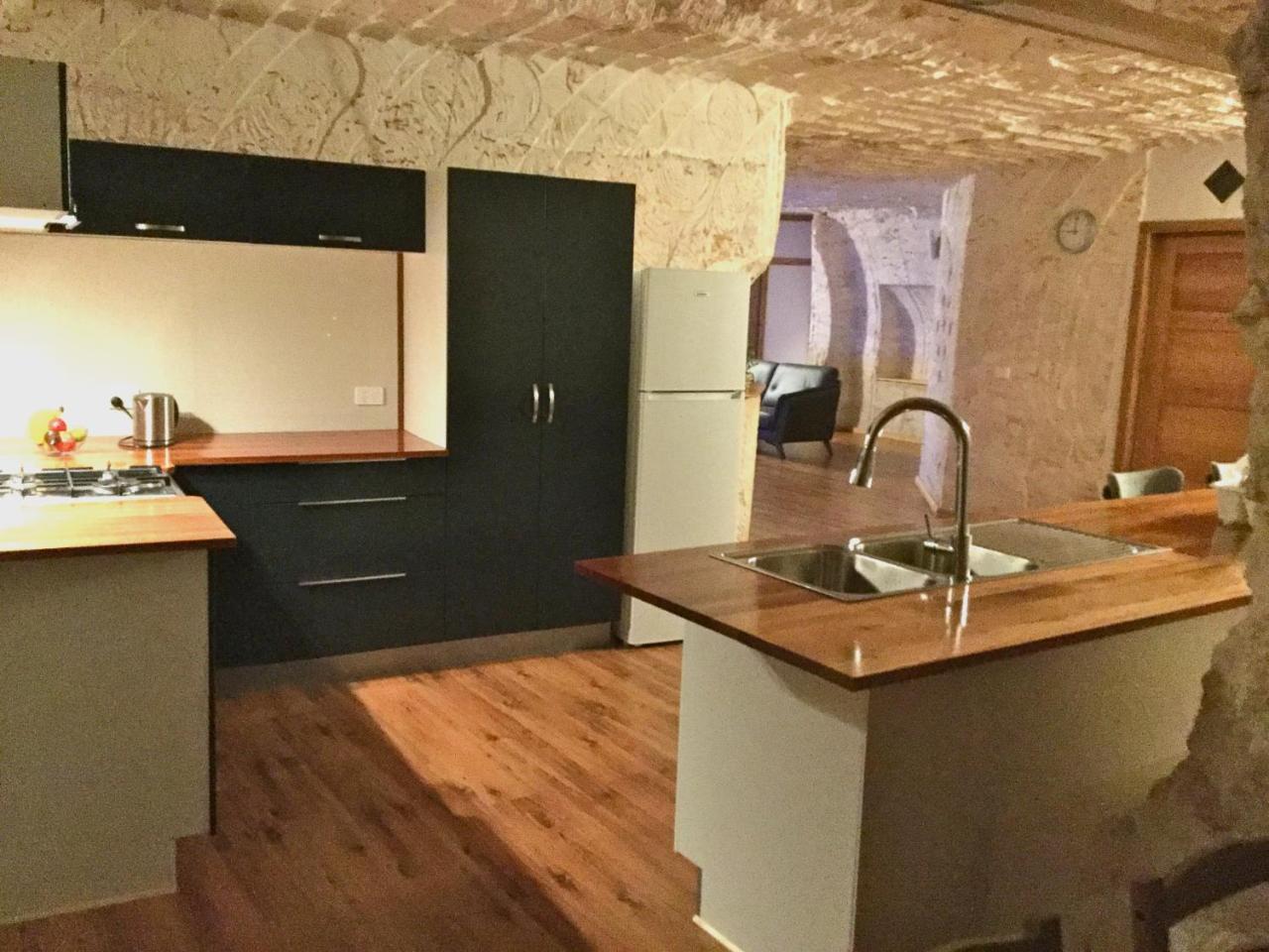 Dug Out B&B Coober Pedy Buitenkant foto